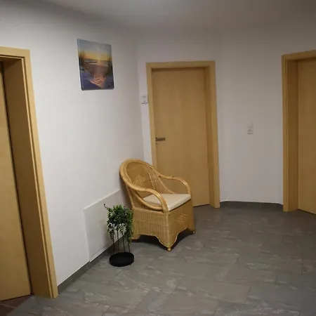 Monteurzimmer, Gaestezimmer, * Altötting